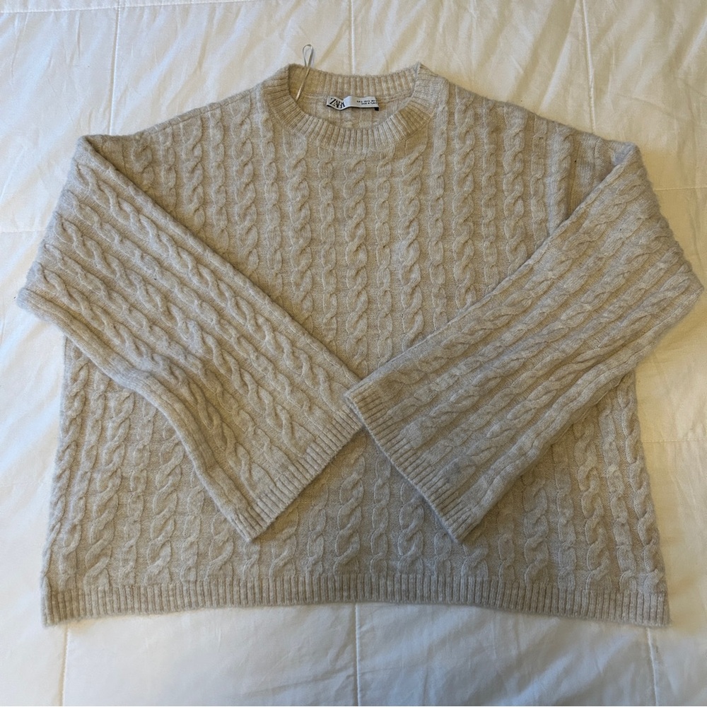 Zara Cream Cable Knit Sweater